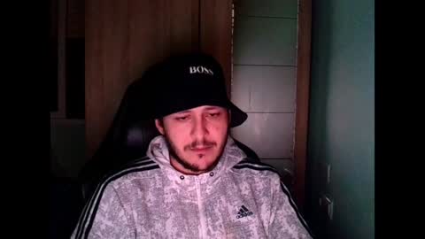 Snapshot of younromki chatting on 31, 1, 2025 A... online show from 31, 1, 2025