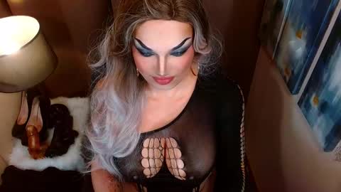 QUEEN MADISON  online show from 13, 2, 2026