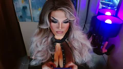 Snapshot of your1truequeen chatting on 2, 6, 2026 QUEEN MADISON online show from 2, 6, 2026