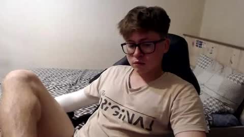 Snapshot of your_boyfriend123 chatting on 8, 7, 2026 Max online show from 8, 7, 2026