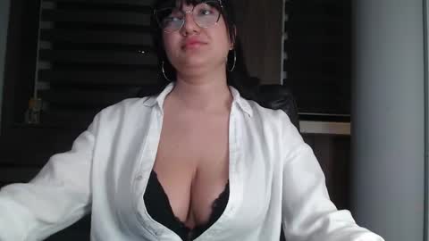 your_bustygirl online show from 29, 3, 2026