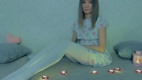 Lily online show from 17, 2, 2025