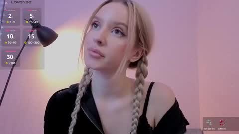 Olivia online show from 22, 10, 2025