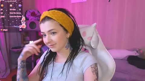 Snapshot of your_gabby chatting on 6, 3, 2025 your gabby online show from 6, 3, 2025