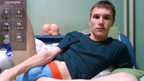 Snapshot of your_honeyy chatting on 11, 1, 2026 Mark online show from 11, 1, 2026