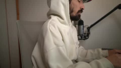 Snapshot of your_ice_cream chatting on 24, 4, 2026 Siebel. online show from 24, 4, 2026