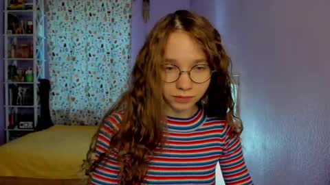 Snapshot of your_leslie chatting on 1, 11, 2025 Leslie online show from 1, 11, 2025