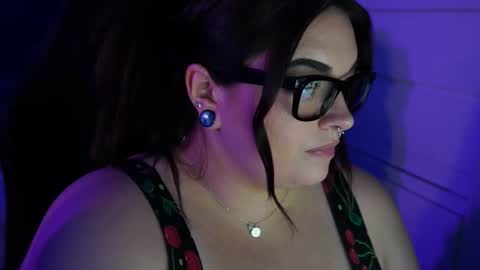 Your Lexi rose  online show from 7, 2, 2026