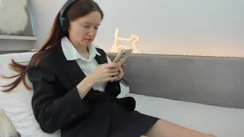 Snapshot of your_librarian chatting on 26, 5, 2026 Your Librarian online show from 26, 5, 2026