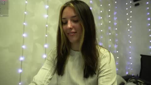 Snapshot of your_little_flexible_girl chatting on 29, 4, 2026 Meri online show from 29, 4, 2026