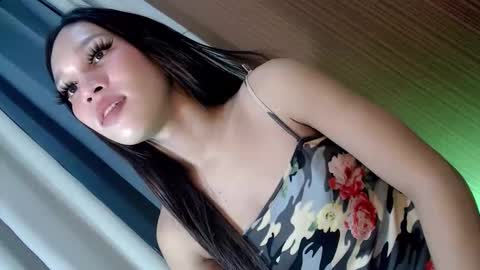 your_luckygirl88 online show from 6, 11, 2025