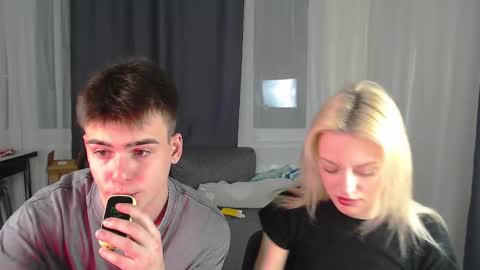 your_molly_mark online show from 13, 2, 2025