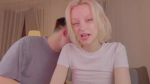 your_molly_mark online show from 4, 10, 2025