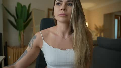 Helena online show from 19, 4, 2026