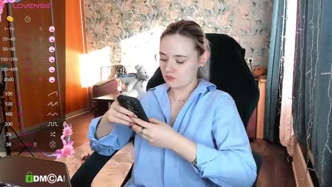 Molly online show from 5, 3, 2025