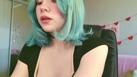 Snapshot of your_tender_doll chatting on 23, 5, 2026 Alice online show from 23, 5, 2026