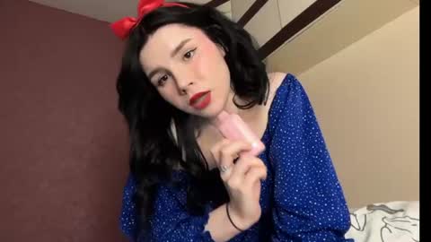 Snapshot of your_tender_doll chatting on 28, 6, 2026 Alice online show from 28, 6, 2026