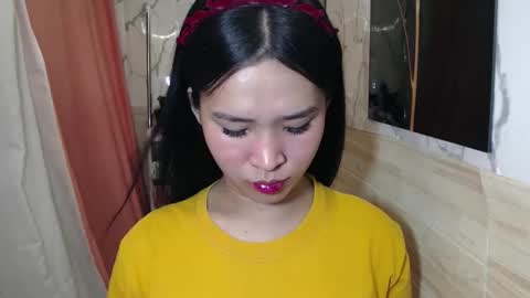 your_twinkletoes18 online show from 15, 2, 2026