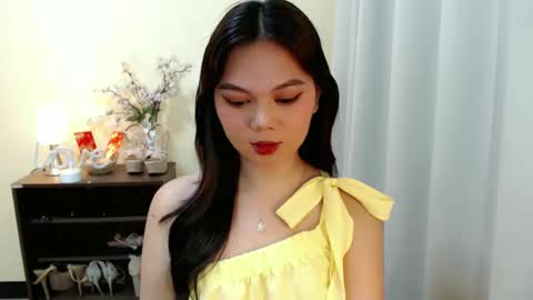 Snapshot of yourangelictransgirl chatting on 23, 2, 2025 Hi its me Yna online show from 23, 2, 2025