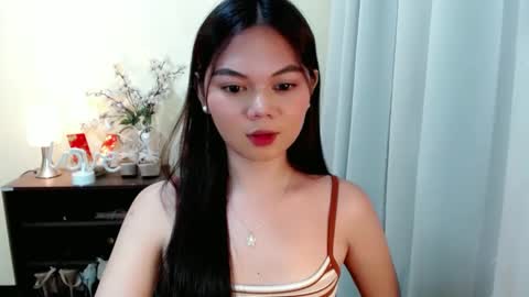 Snapshot of yourangelictransgirl chatting on 1, 3, 2025 Hi its me Yna online show from 1, 3, 2025