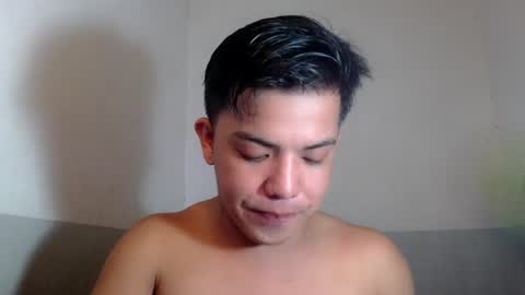 yourasian_bradley online show from 30, 6, 2026