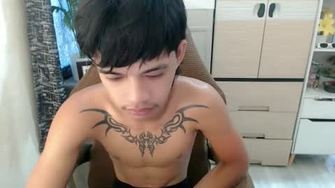 yourasian_eric online show from 13, 4, 2026