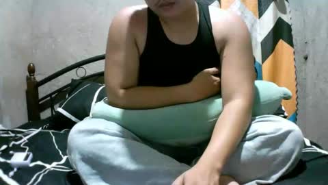 Snapshot of yourasian_lover29 chatting on 24, 4, 2026 yourasian_lover29 online show from 24, 4, 2026