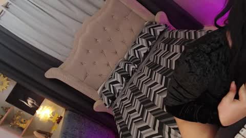 kim online show from 2, 3, 2025