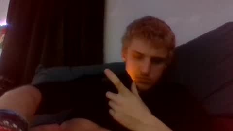 yourbitch1762 online show from 16, 2, 2025