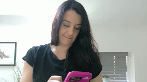 Cassie online show from 23, 4, 2026