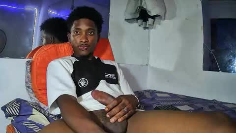 Yourdaddy2005 online show from 11, 3, 2026