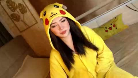 JEN  online show from 26, 11, 2025