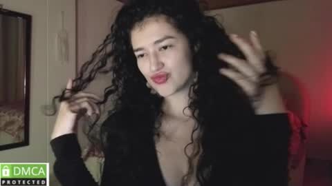 Snapshot of yourdreamgirl2025 chatting on 5, 6, 2026 yourdreamgirl2025 online show from 5, 6, 2026