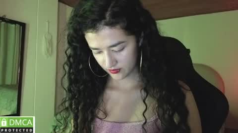 Snapshot of yourdreamgirl2025 chatting on 18, 6, 2026 yourdreamgirl2025 online show from 18, 6, 2026