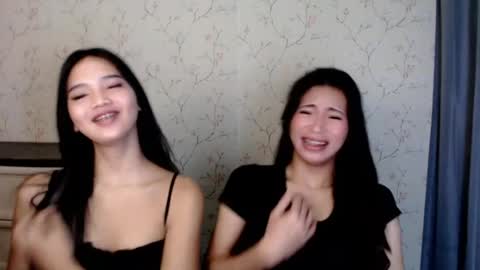 Snapshot of yourdreamgirlgwen chatting on 23, 7, 2026 GWENI online show from 23, 7, 2026