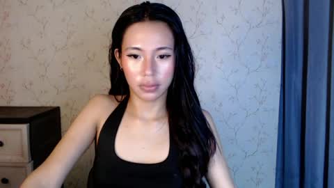 Snapshot of yourdreamgirlgwen chatting on 25, 7, 2026 GWENI online show from 25, 7, 2026