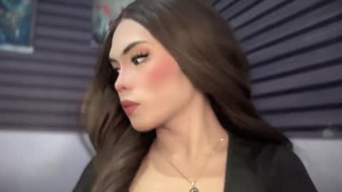 Snapshot of yourehot_pretty chatting on 9, 5, 2026 Do read my bio online show from 9, 5, 2026