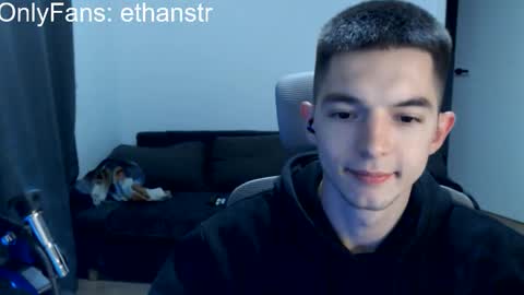 Snapshot of yourethan chatting on 14, 10, 2025 yourethan online show from 14, 10, 2025