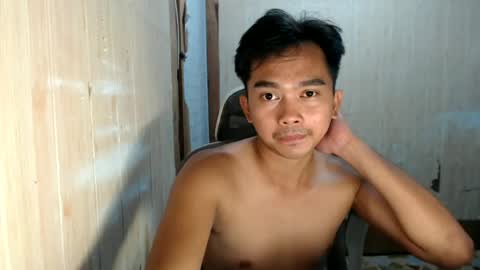 Snapshot of yourfantasyboyjr chatting on 4, 7, 2026 i am your dream boy JR online show from 4, 7, 2026