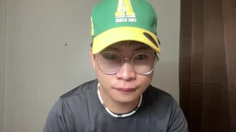 yourfantasyyy_ online show from 28, 2, 2025