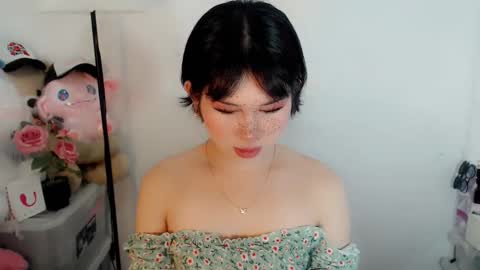 PrettyElla online show from 22, 10, 2025