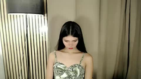 Vivian online show from 15, 12, 2025