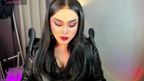  not into STINGY and CHEAP people online show from 13, 9, 2025