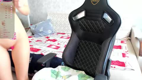 yourgirl_044 online show from 22, 2, 2026