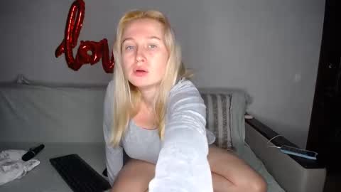 Snapshot of yourhotdream1 chatting on 16, 2, 2025 Iamyourdream online show from 16, 2, 2025