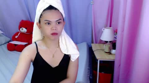 Snapshot of yourlovelytranspinay chatting on 21, 7, 2026 your lovely Dina online show from 21, 7, 2026