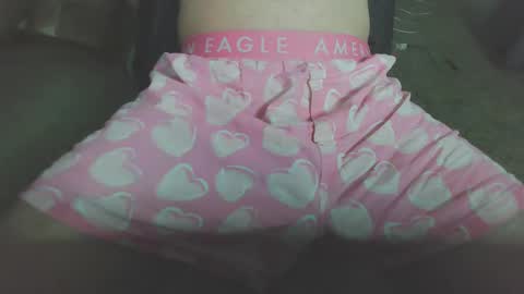 yourmomma00 online show from 4, 12, 2025