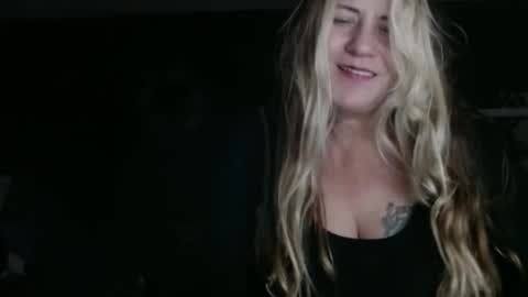 yourmomma999 online show from 14, 12, 2024