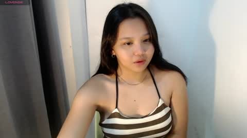 Snapshot of yournaughty_leigh chatting on 31, 7, 2026 yournaughty_leigh online show from 31, 7, 2026