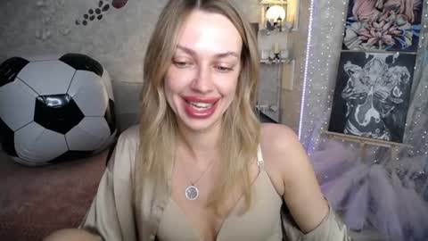 Snapshot of yournickyadamidi chatting on 26, 6, 2026 Nicky online show from 26, 6, 2026